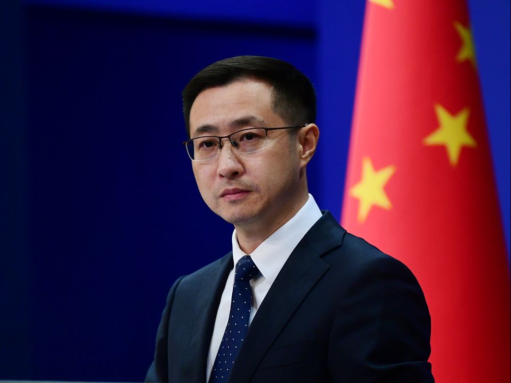 仁爱礁珊瑚礁生态系统遭破坏的主因是菲军舰非法“坐滩”及关联活动