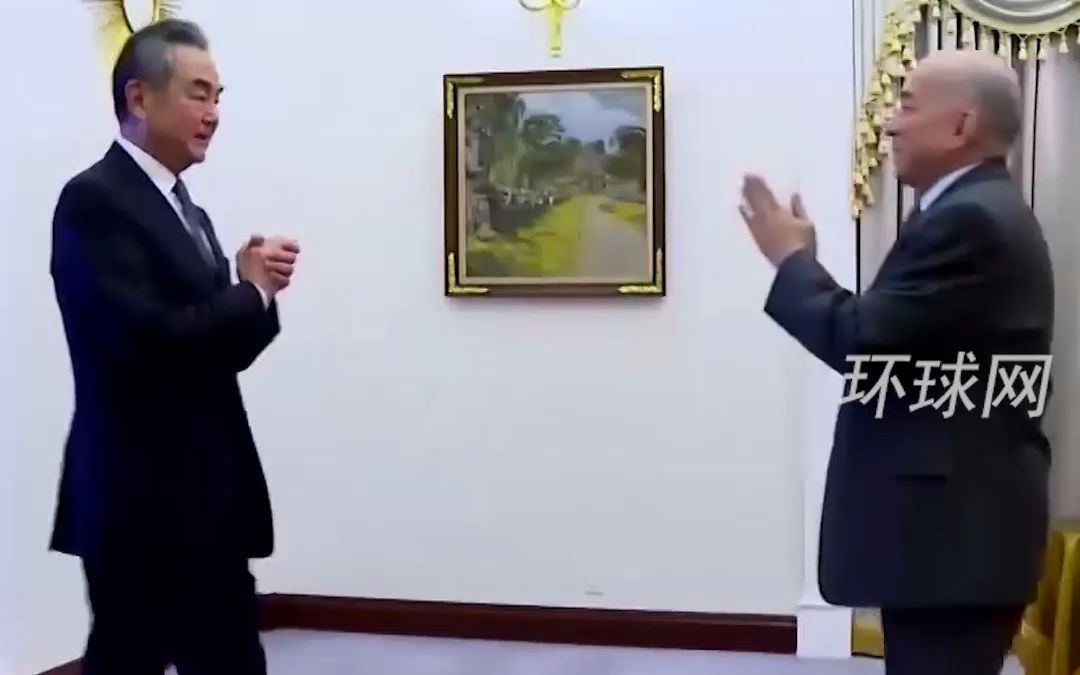 柬埔寨国王西哈莫尼会见王毅：“我把中国当成第二故乡，期待赴中国更多城市走走看看”