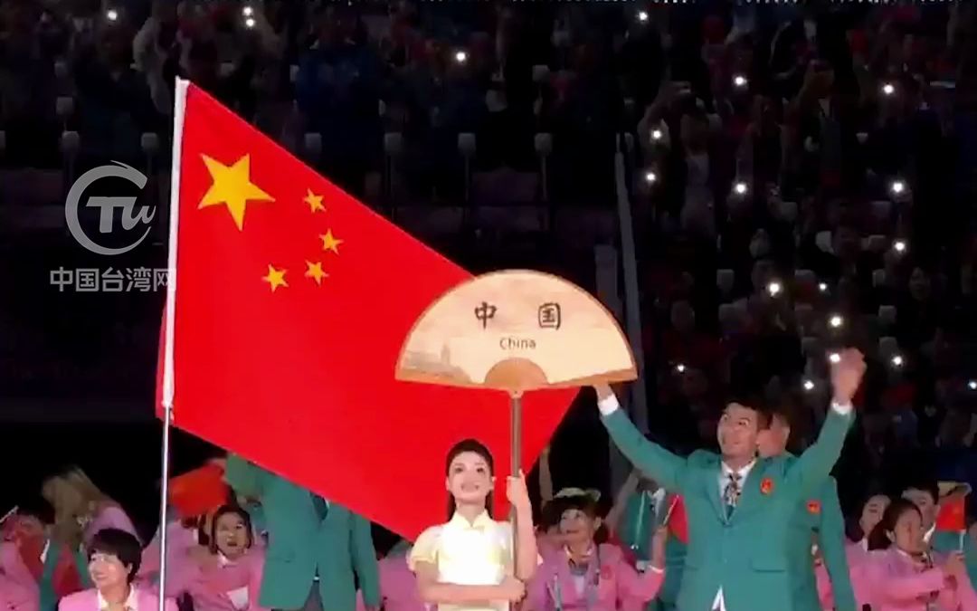 杭州亚残运会开幕式，中国代表团入场！现场响起热烈的掌声