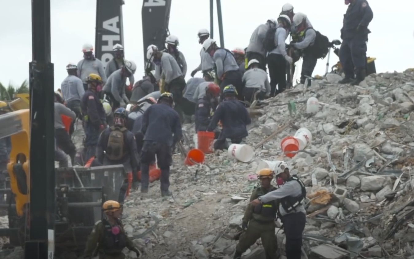美国公寓坍塌失踪人员家属拒见拜登 死亡人数升至18人
