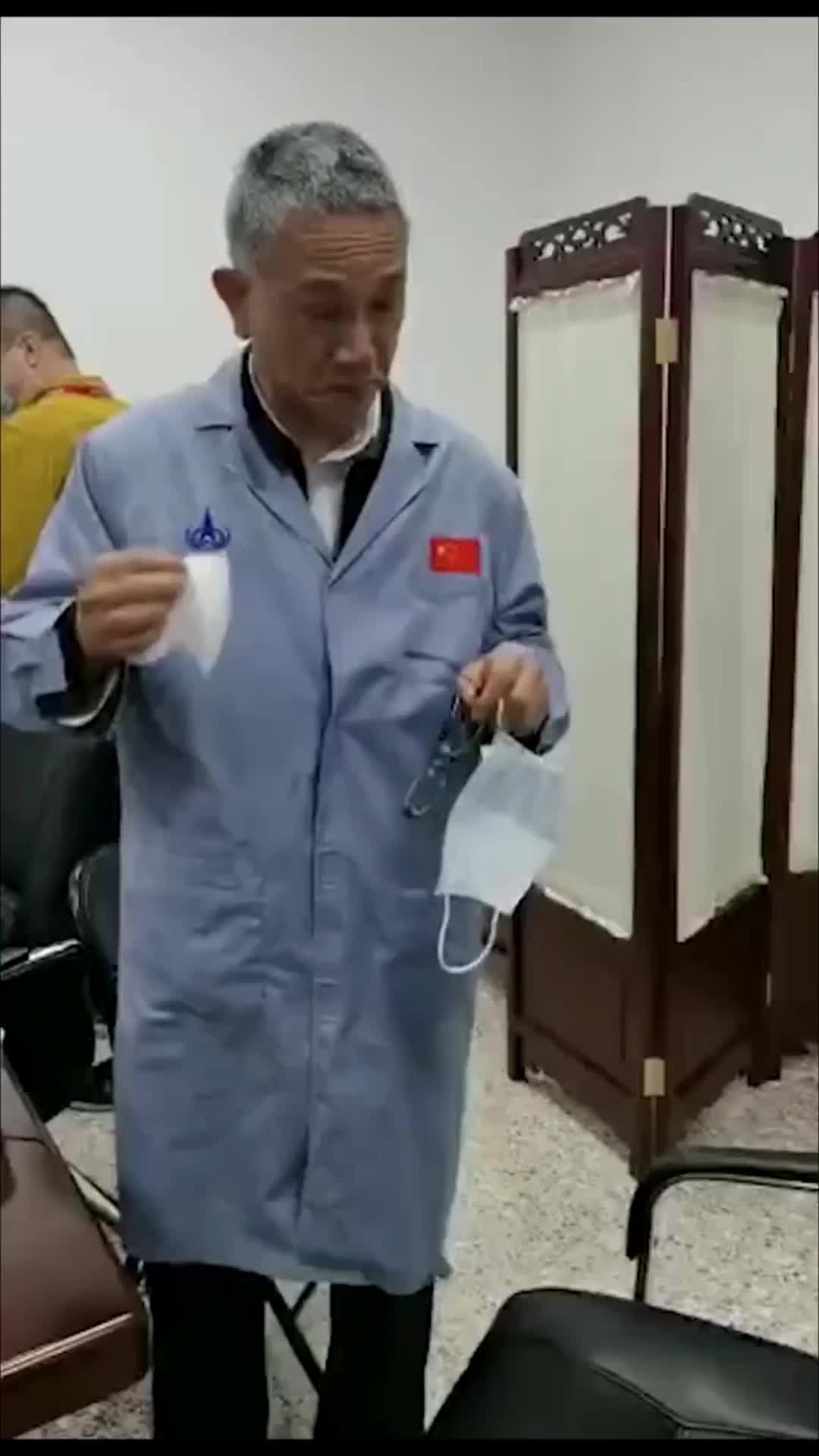 天问一号着陆后总设计师哭了