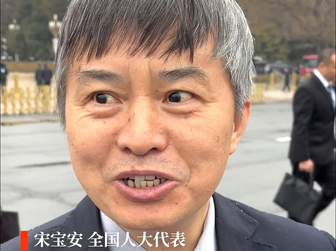 院士建议大学生先就业再择业