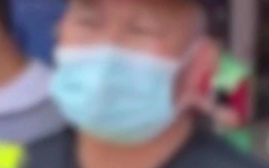 上海一女子未持疫苗接种凭证进商场被拒 ：你没打疫苗进去干什么？官方：处理方式确有不当！