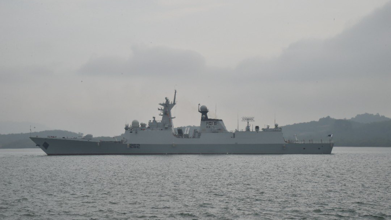 又来炫! 巴基斯坦054AP再次访问马来西亚