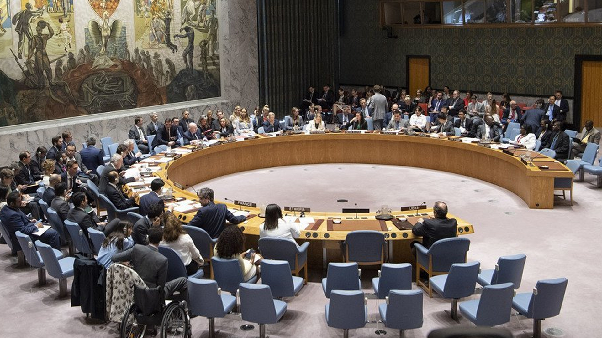 联合国安理会会议：中方呼吁推动重振“两国方案”政治前景