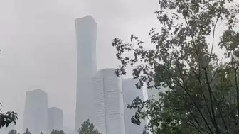 北京发布暴雨红色预警、洪水橙色预警 企事业单位原则居家办公或停工停业