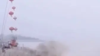 今天，农历八月十八，钱塘江大潮迎来最佳观赏期🌊看大潮惊涛拍岸，壮观天下无！