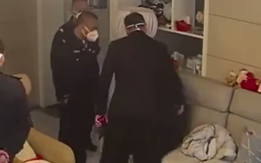 浏阳市纪委监委：街道主任上门殴打居民被开除党籍