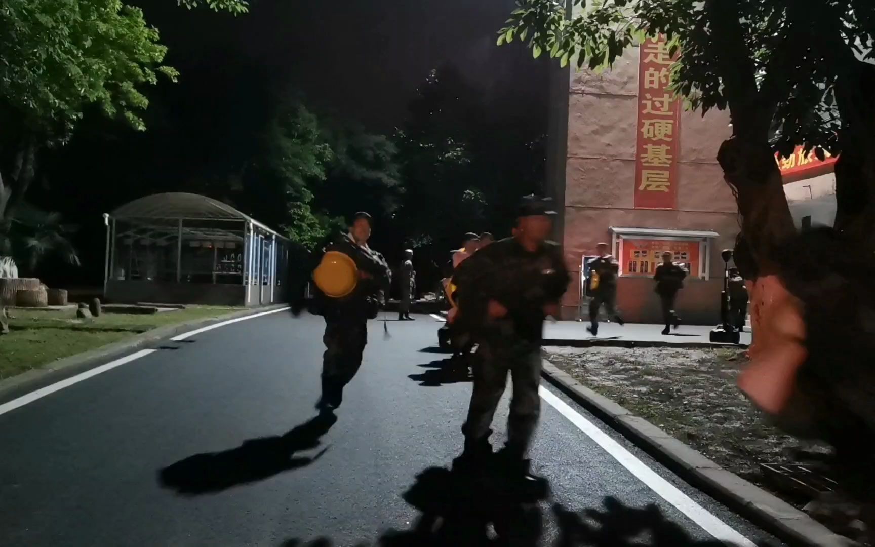 新兵的第一次紧急集合现场是什么样？