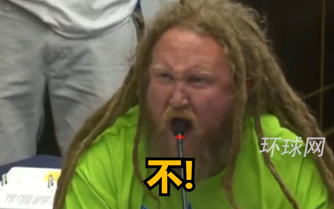 美国反疫苗男子咆哮式演说：你们即将打开地狱的深渊