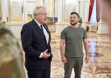 英首相约翰逊现身基辅庆祝乌克兰独立日，宣布新一轮对乌援助计划