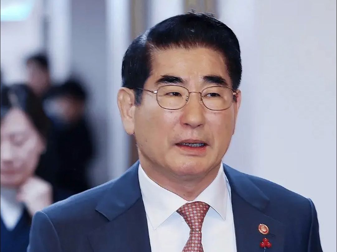涉嫌参与“总统戒严令事件”，韩国前国防部长官金龙显被逮捕