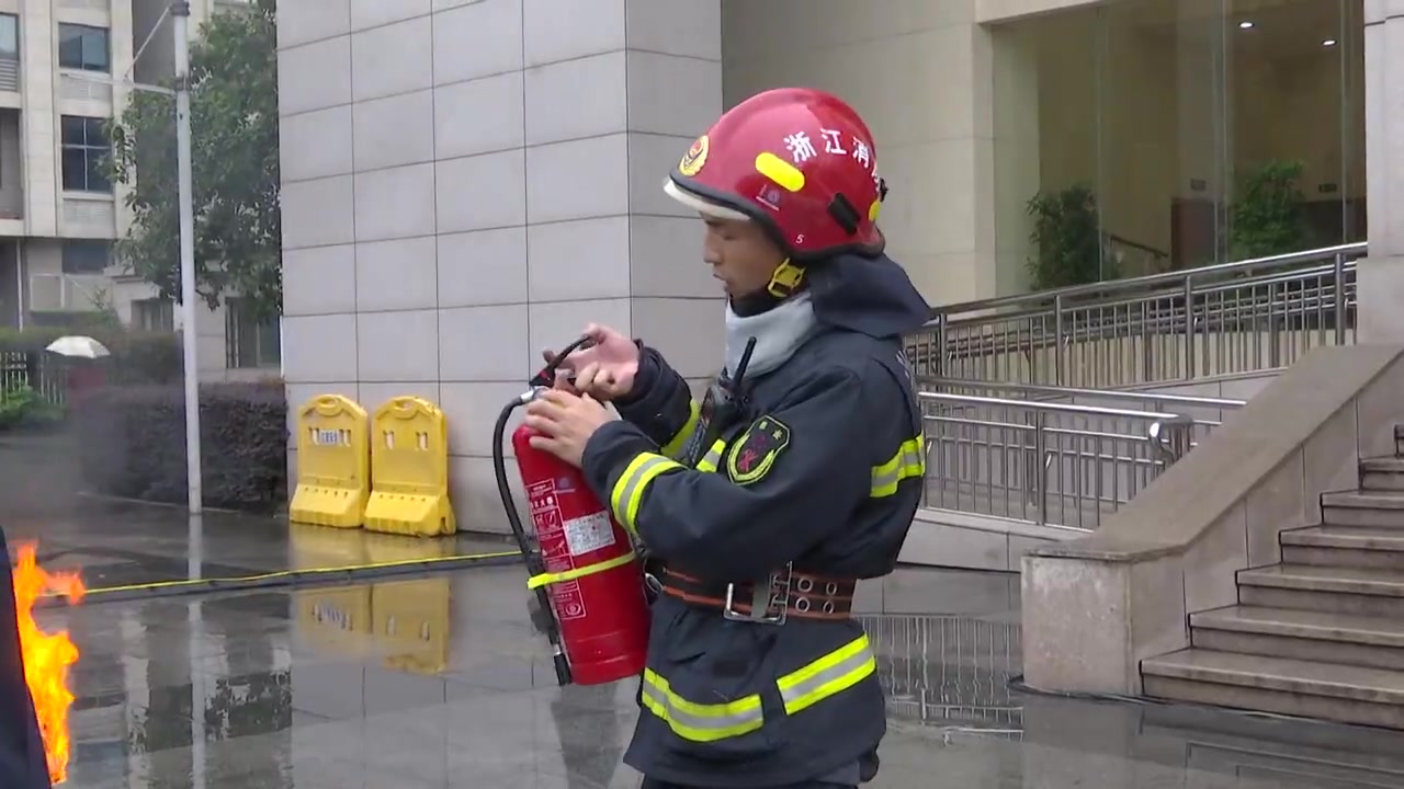 丽水市文化旅游行业人员密集场所消防应急疏散演练在龙泉举行