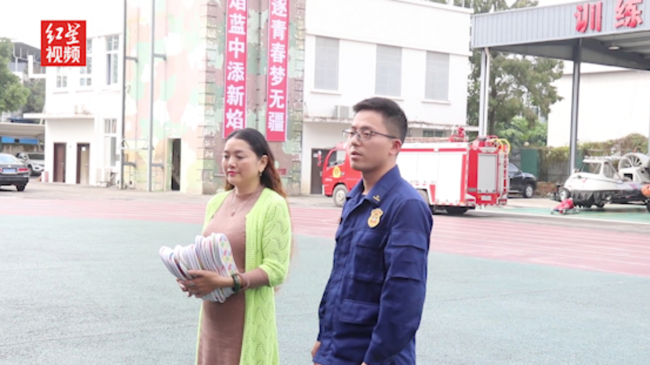 消防员儿子在天津港爆炸中牺牲，烈士母亲用公益行动重拾生活意义
