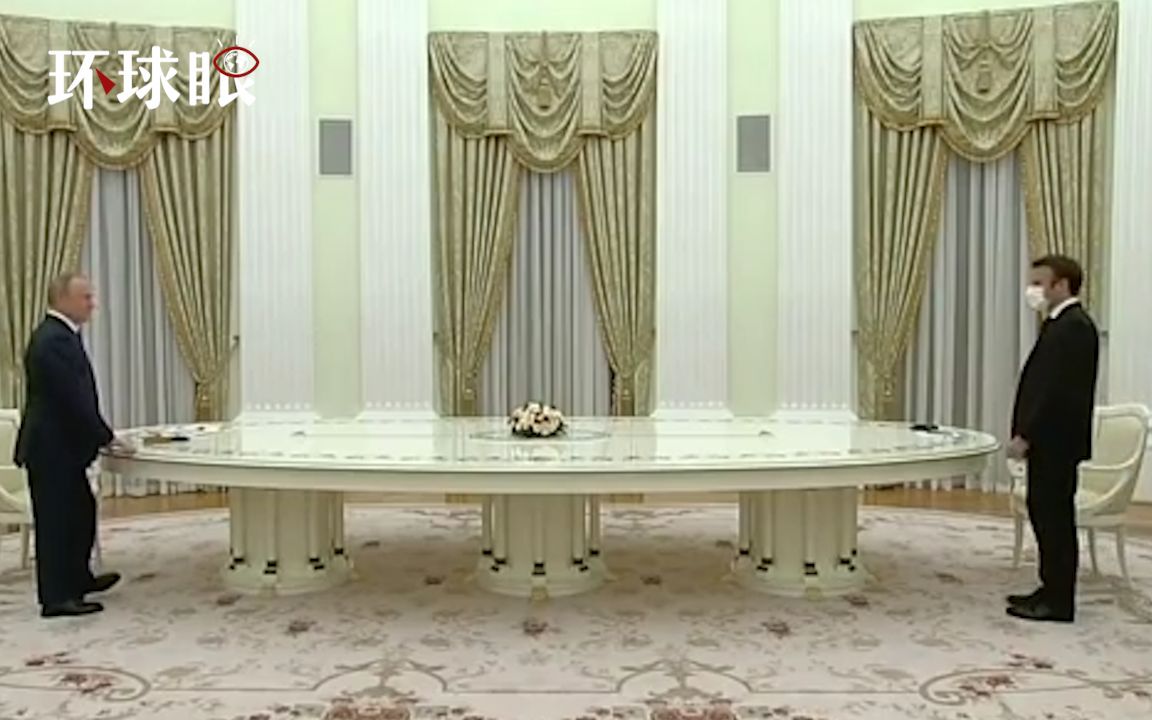 普京马克龙会晤为啥相隔4米？外媒：法方因安全原因拒绝俄方核酸检测