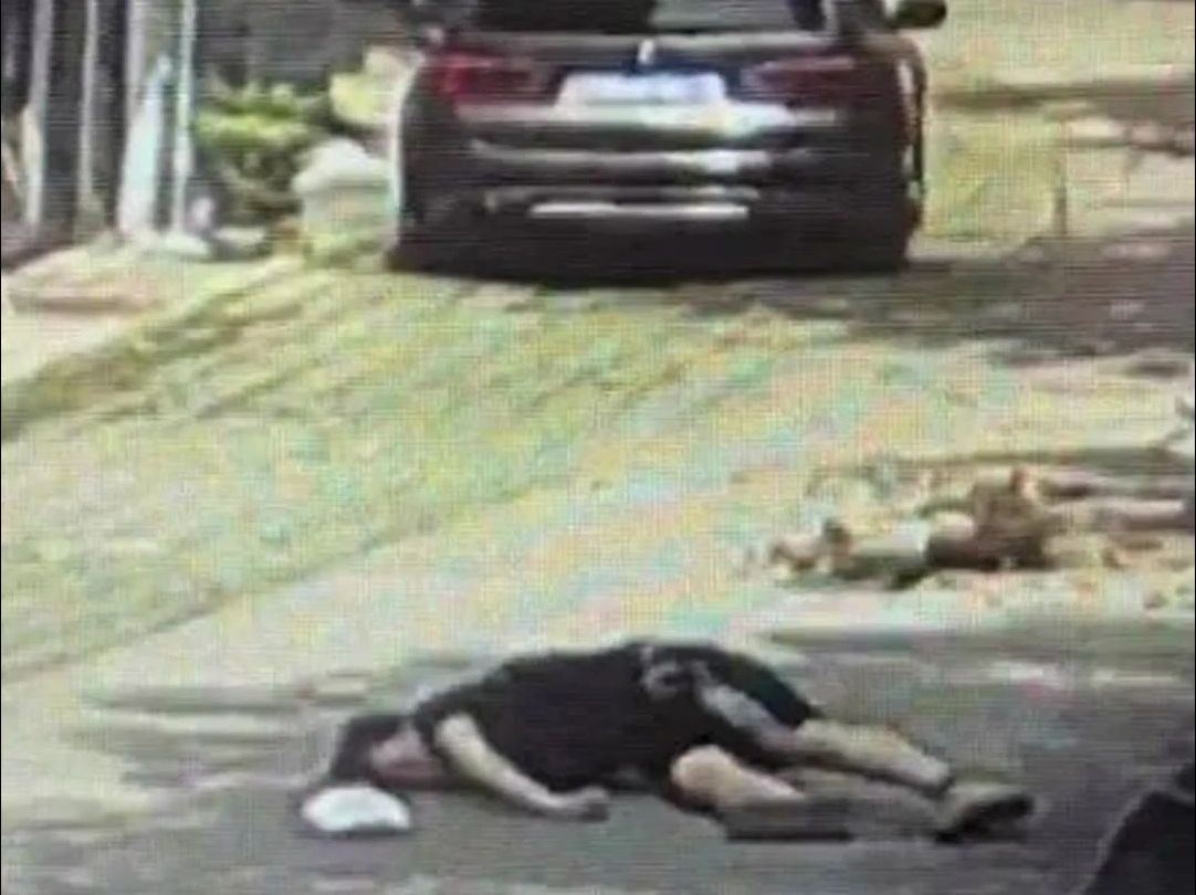 广西一小区楼上坠落树根，致高中生被砸身亡，检方：涉嫌过失致人死亡