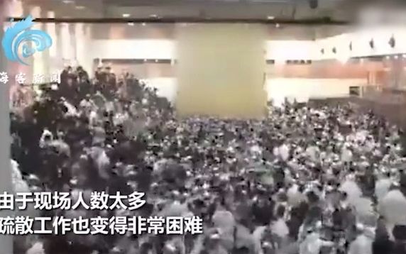 以色列教堂看台垮塌 人群挤爆现场成排倒下