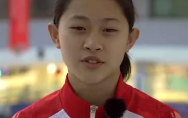 他们真是香港那疙瘩的！香港短道速滑队东北话鼓励冬奥队员：你贼行，杠杠的！