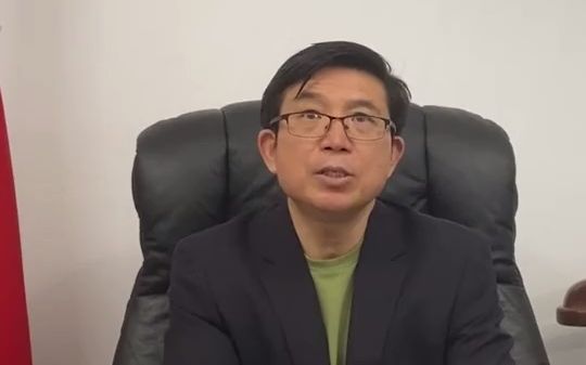 中国驻乌大使发视频致同胞：我在基辅，中国大使永远不可能抛下自己的同胞不管！