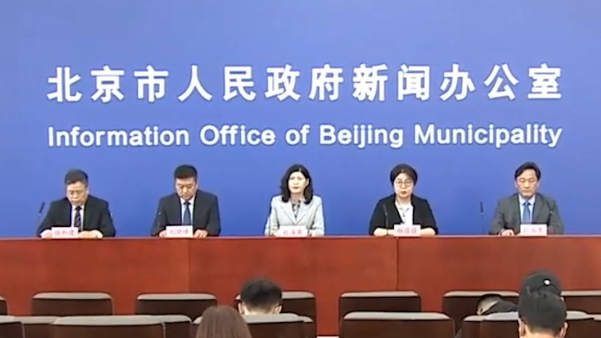 北京：学校疫情新增病例数显著下降 社会面外溢风险总体可控