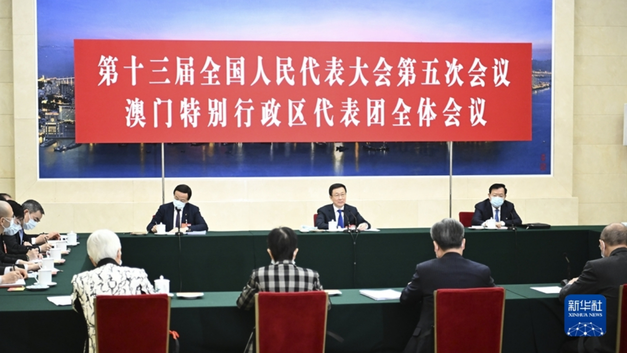 韩正分别参加香港代表团澳门代表团审议