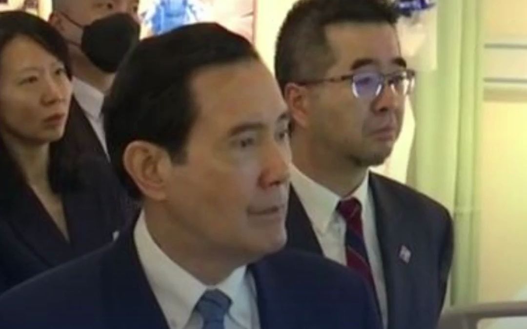 马英九参观抗击新冠肺炎疫情武汉保卫战专题展陈，称赞不仅是对大陆，而且是对整个人类的贡献