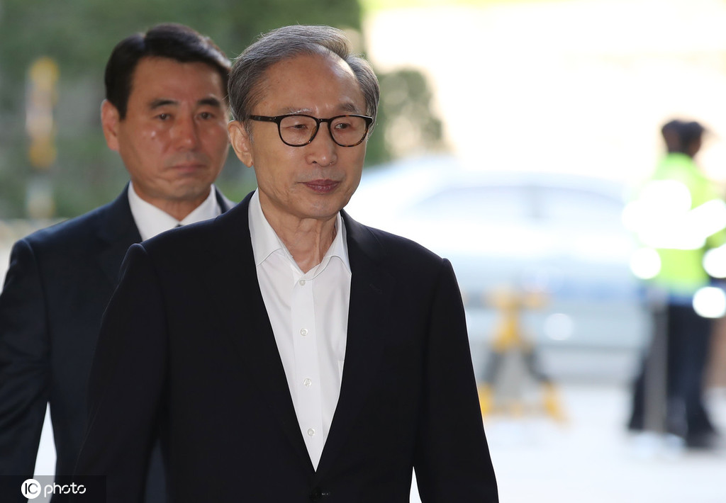 韩国前总统李明博获特赦，15年刑期被免除