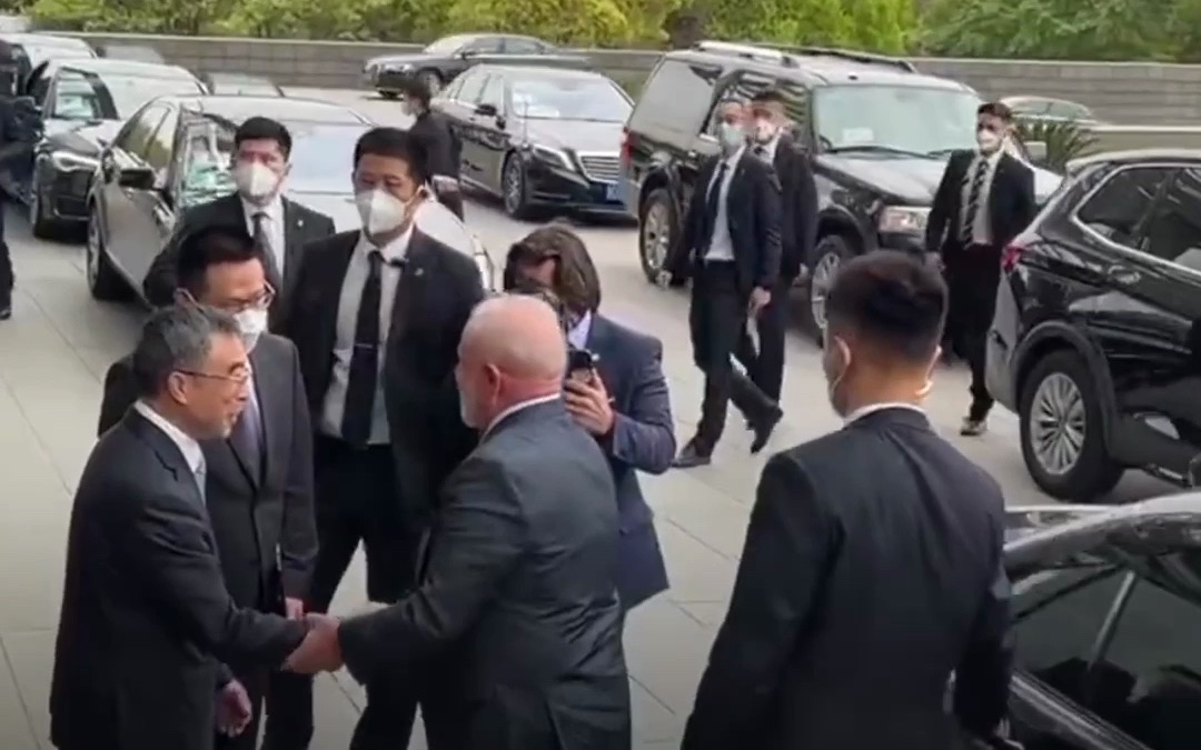 巴西总统卢拉参观华为上海研究所