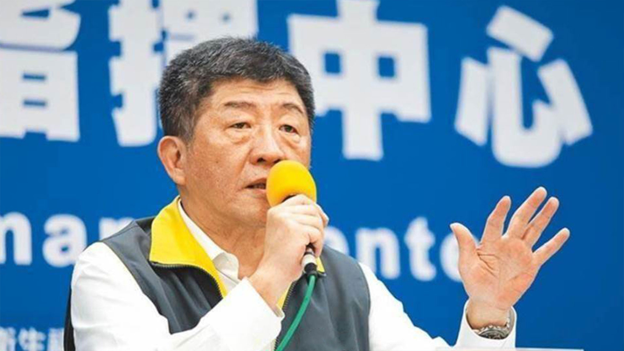 陈时中被轰“你算老几”，竟叫嚣“大陆在打的疫苗我们不敢用”