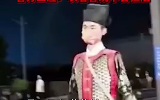 官方回应穿明朝服饰在日式风情街拍视频遭劝离 ：衣着合规不会拦阻