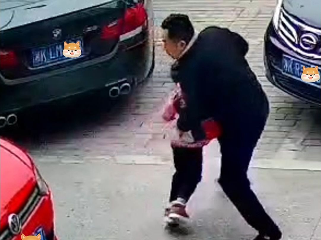 退伍军人神反应！一伸手救了两个家庭👍