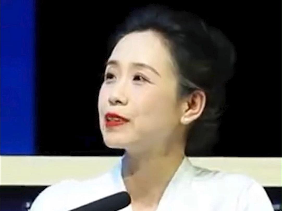 回顾怒批官员“好大官威”女教授往期金句：字字诛心，令人称快
