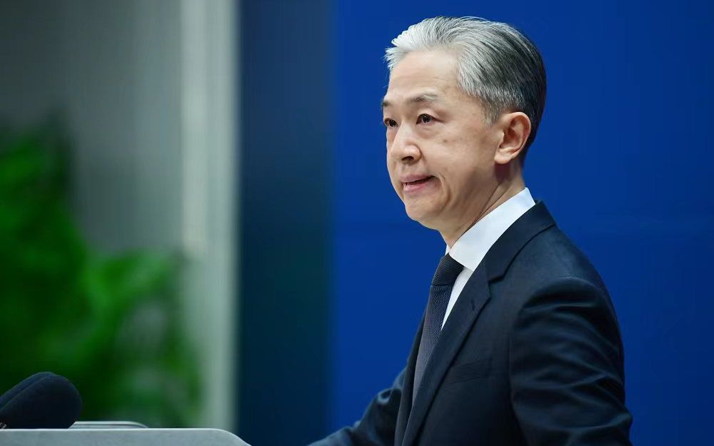 中国防控措施不断调整变化，但坚持人民至上、生命至上始终没有改变