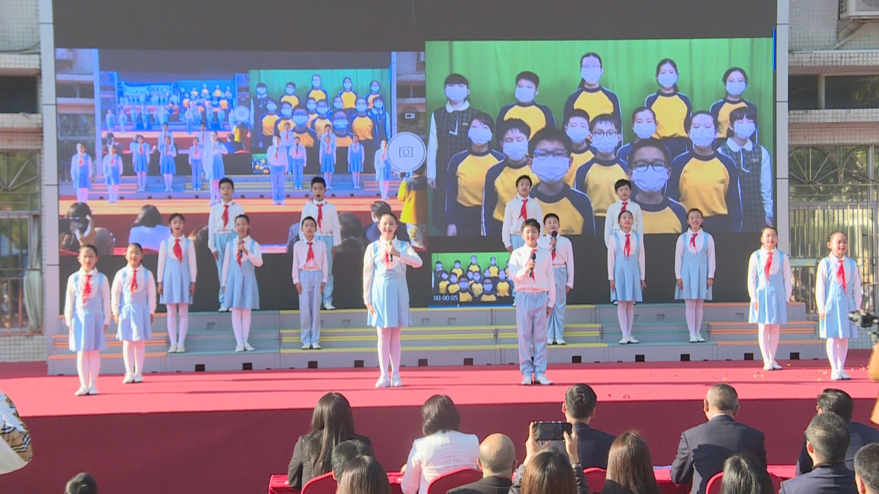 深港青少年”手拉手” 感受深圳校园文化