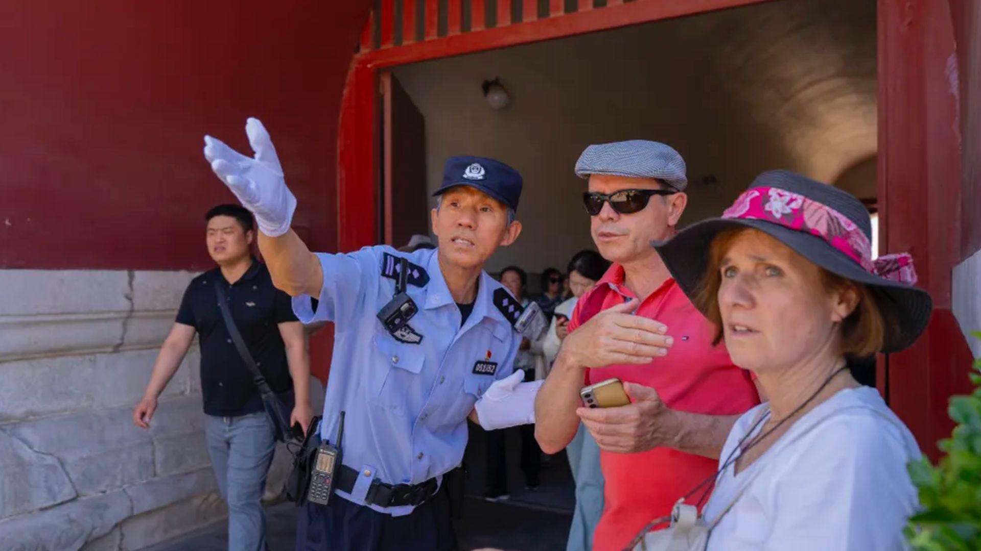 天安门“片儿警”老直迎来退休倒计时：一守38年，这个国庆节选择继续