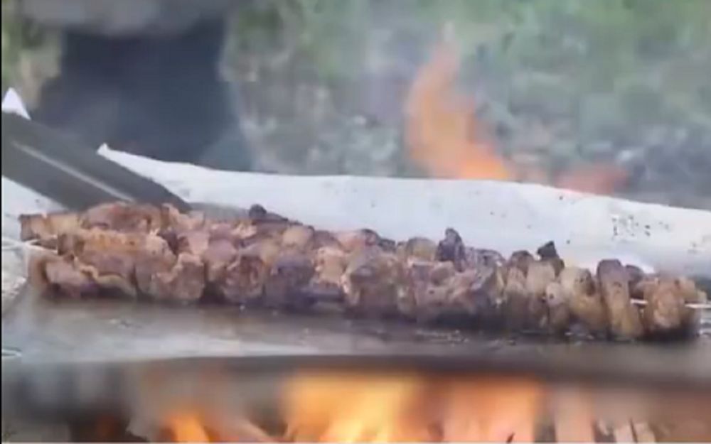 【美食挑战】无需炊具现场做大餐