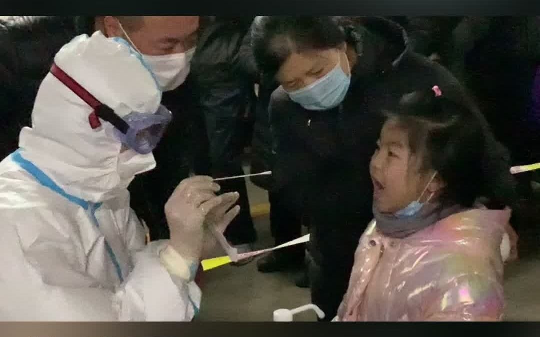 深夜现场直击！#石家庄全面启动核酸全员检测 众志成城，战胜疫情，#河北加油#石家庄加油