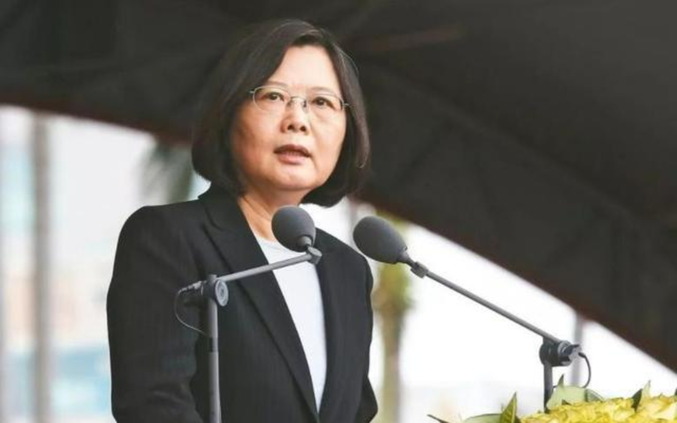 中美关系严峻，蔡英文选边站美国，只会让两岸关系持续恶化
