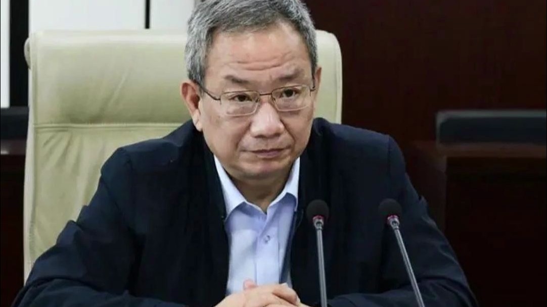 腐败行为贯穿职业生涯，上海证券交易所原副总经理董国群被“双开”