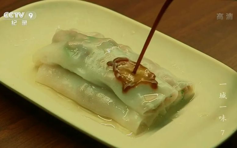 做肠粉最重要的就是一块布