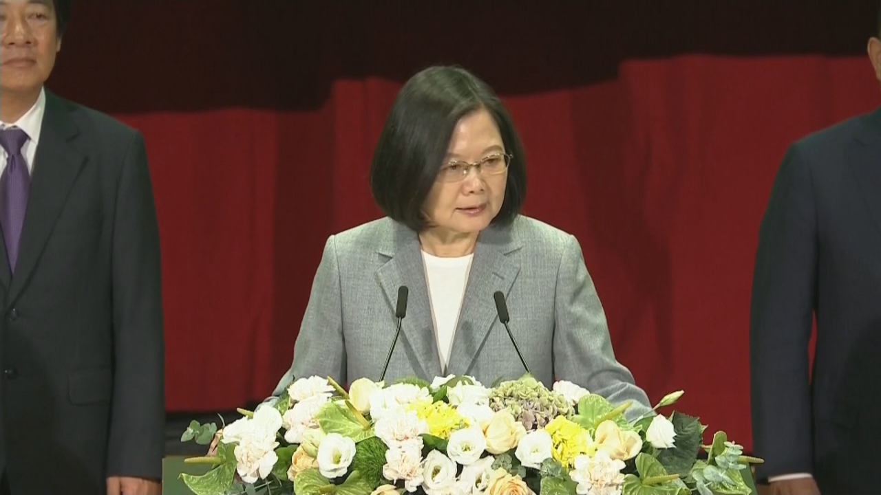 岛内民众怒批蔡英文：过度挑衅 当心引火自焚