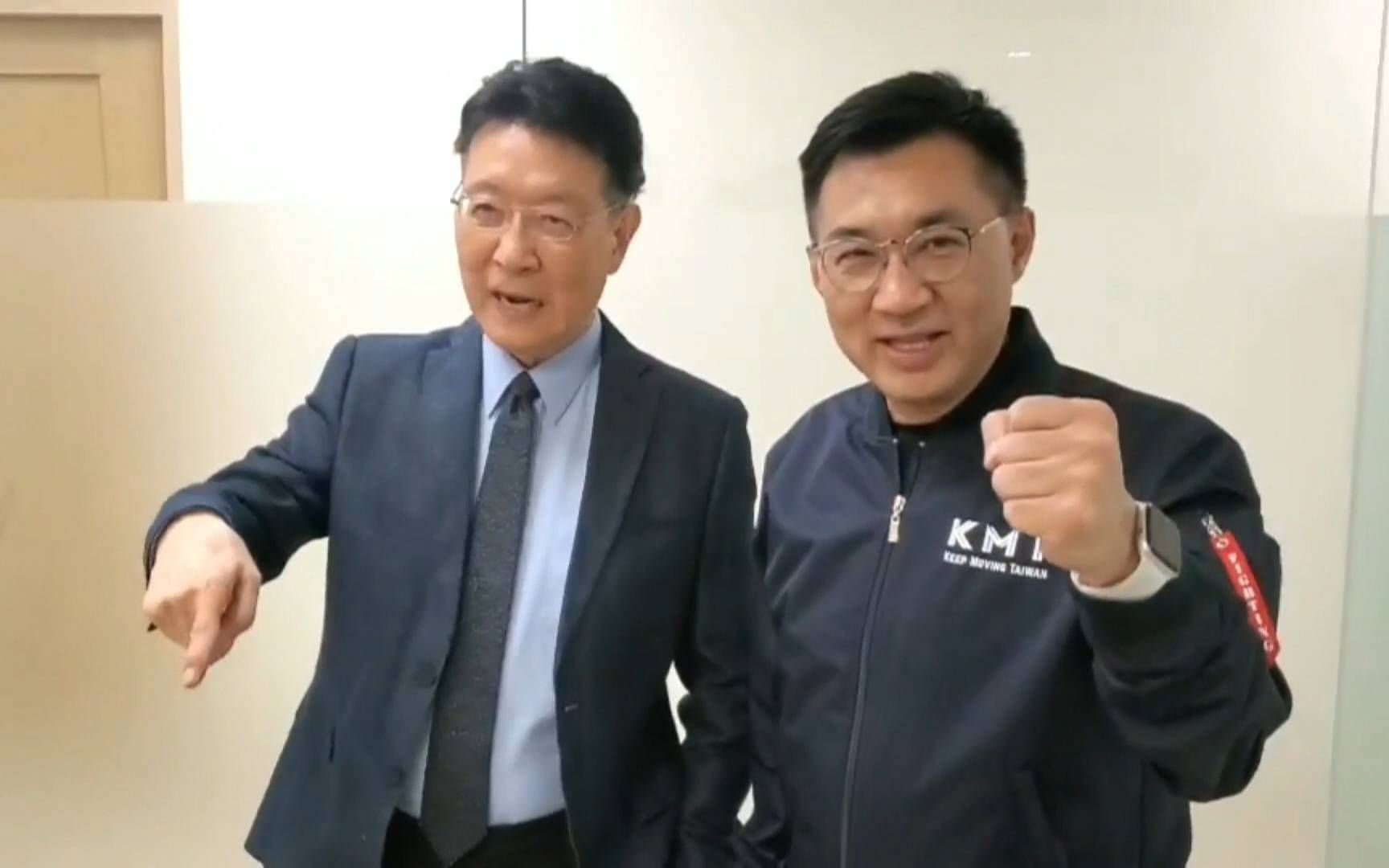 国民党宣布聘任赵少康为中评委，民进党坐不住了扬言开罚