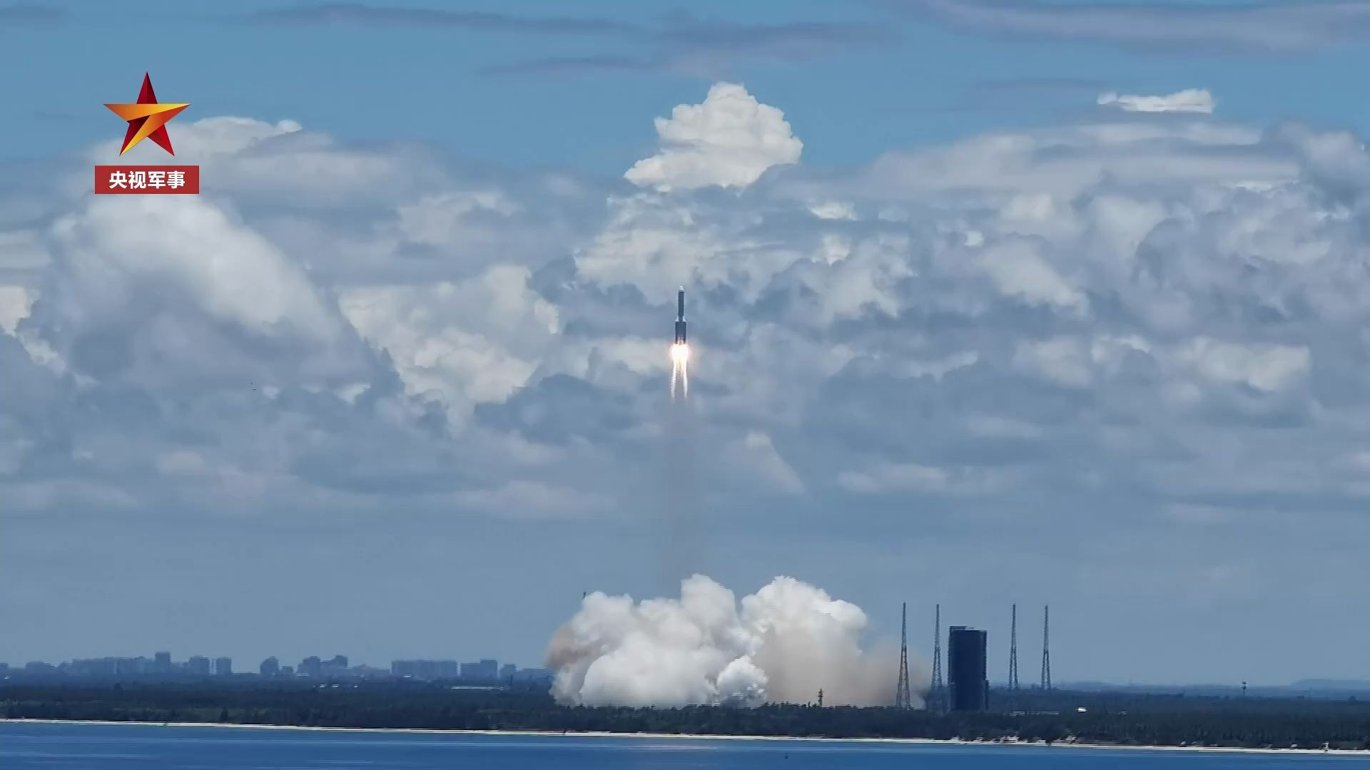独家视角！天问一号发射升空轨迹