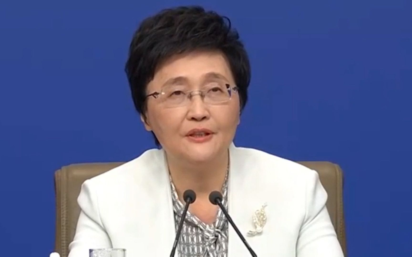 人社部谈2025年就业：就业形势总体稳定并呈向好态势