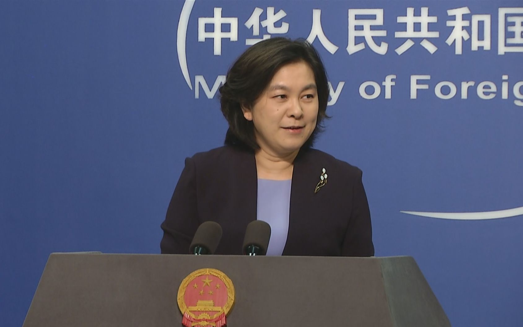 美官方推特发“中国奴隶劳工制造”图 华春莹批：令人不齿!