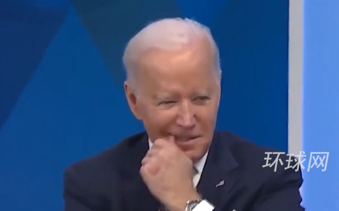 被问“是否低估了普京？” 拜登沉默十多秒后尬笑抠嘴