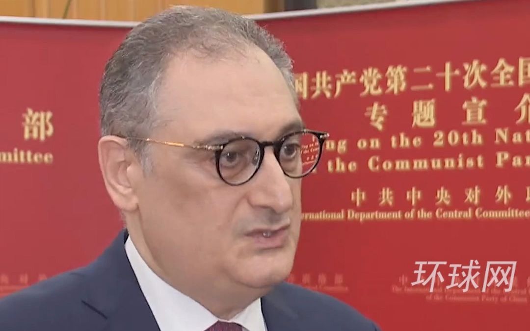 俄驻华大使中文接受采访：希望实现俄中两国党派合作