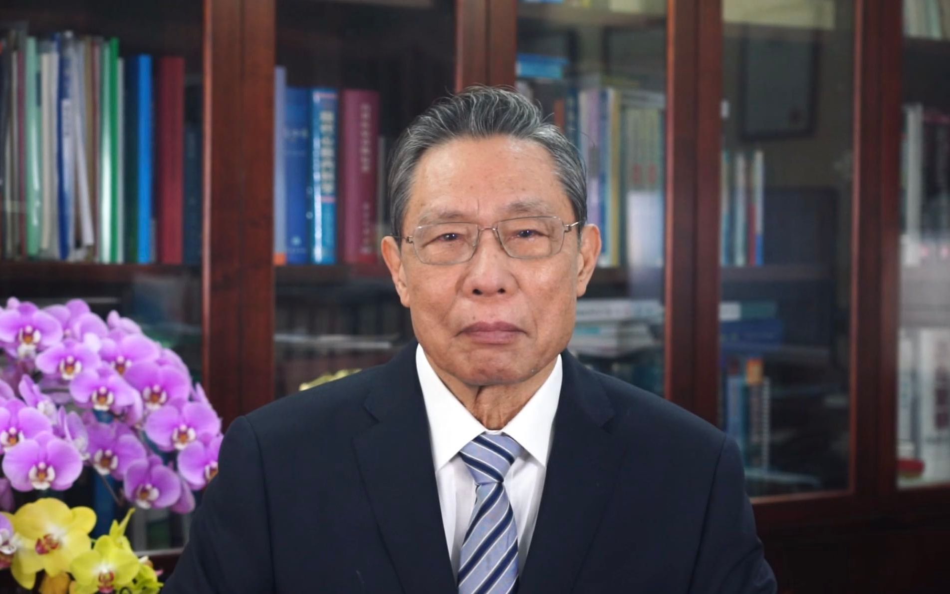 钟南山首度谈香港疫情：我们不会容忍 新冠导致大量长者死亡