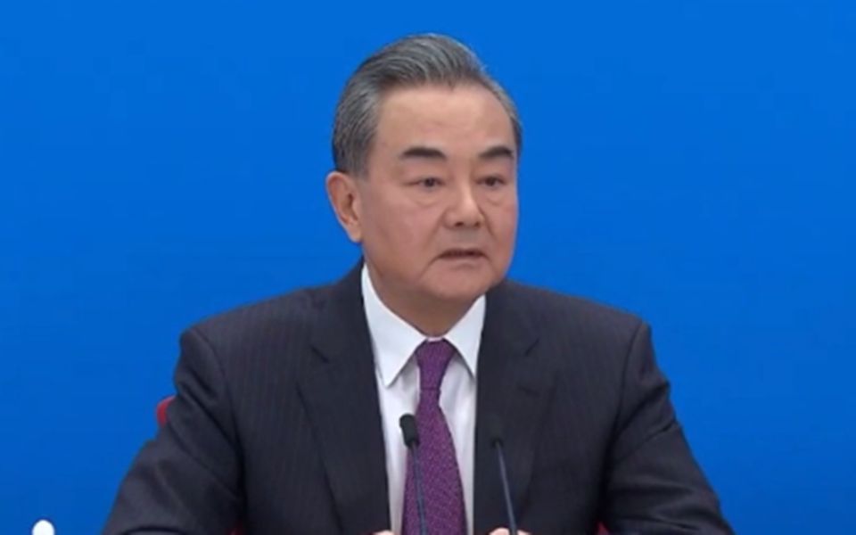 修改香港选举制度有违“一国两制”？王毅驳斥