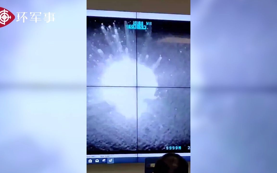 乌方发布“乌军无人机摧毁俄军防空导弹”视频，“观众”见目标被毁后欢呼不断